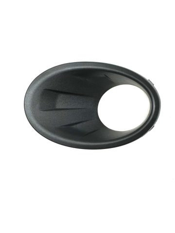 Nissan Qashqai 10-13 Sağ Sis Lambası Kapağı (Sisli)