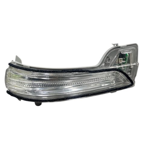 Toyota Hilux 15-17 Sağ Sinyal Dikiz Aynası (Krom Tip)