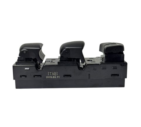 Nissan Navara 15-19 Ön Sol Cam Açma Düğmesi