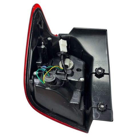 Mitsubishi ASX 10-11 Dış Sağ Stop Lambası