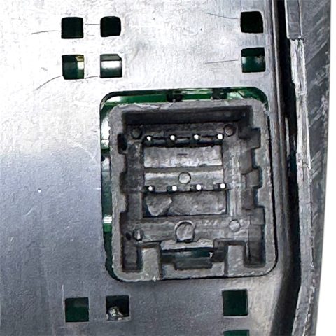Hyundai Elantra 01-05 Ön Sol Cam Açma Düğmesi